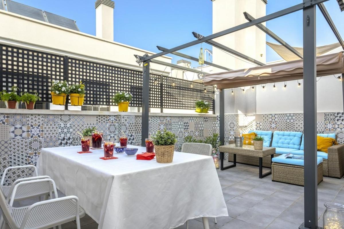 -Malagasunapts- Privateterrace Freeparking Pool 외부 사진