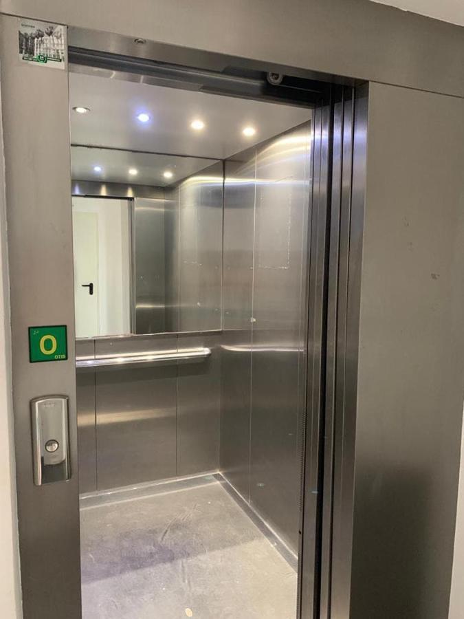 -Malagasunapts- Privateterrace Freeparking Pool 외부 사진